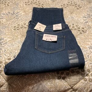 Gloria Vanderbilt Amanda Slimming Jean. 16W